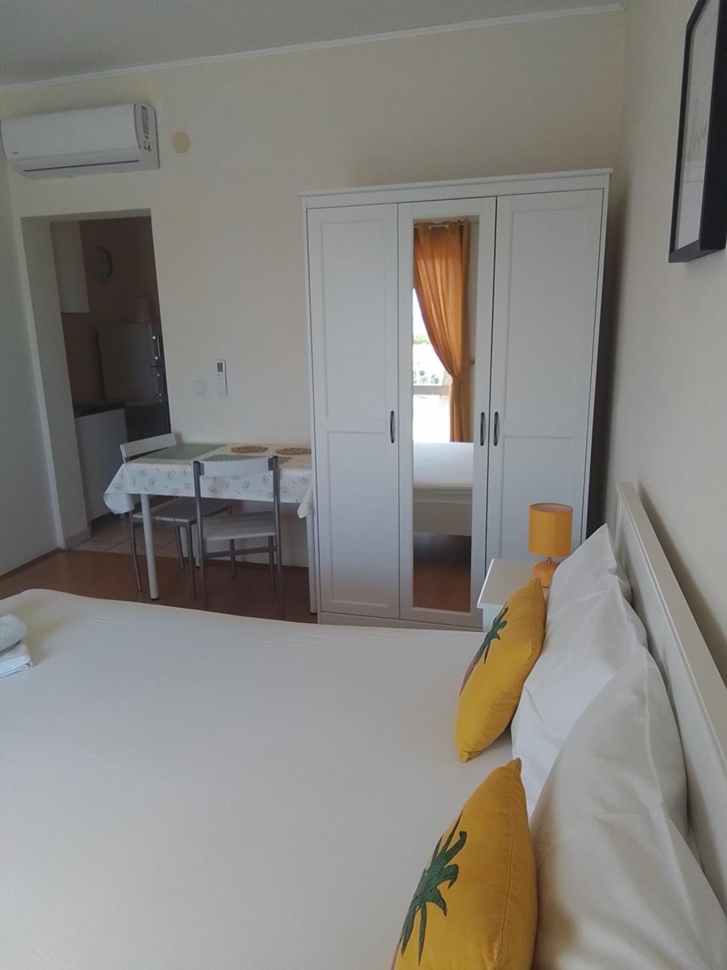 Apartmani Fani 2 Min Walking From Sea Orebić Esterno foto