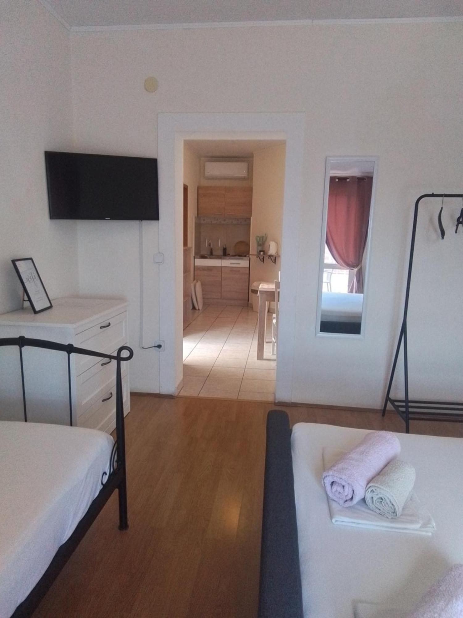 Apartmani Fani 2 Min Walking From Sea Orebić Esterno foto