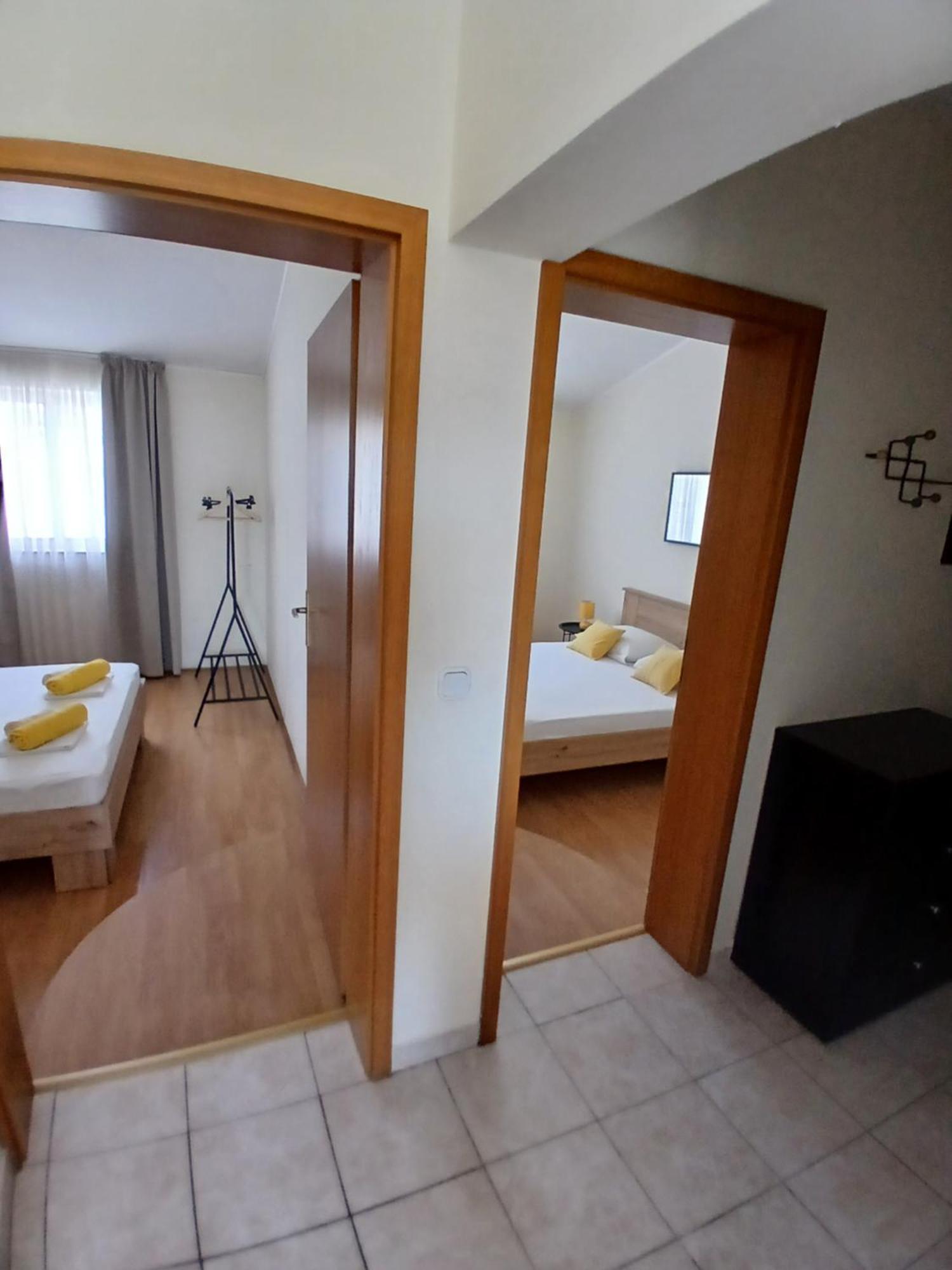 Apartmani Fani 2 Min Walking From Sea Orebić Esterno foto