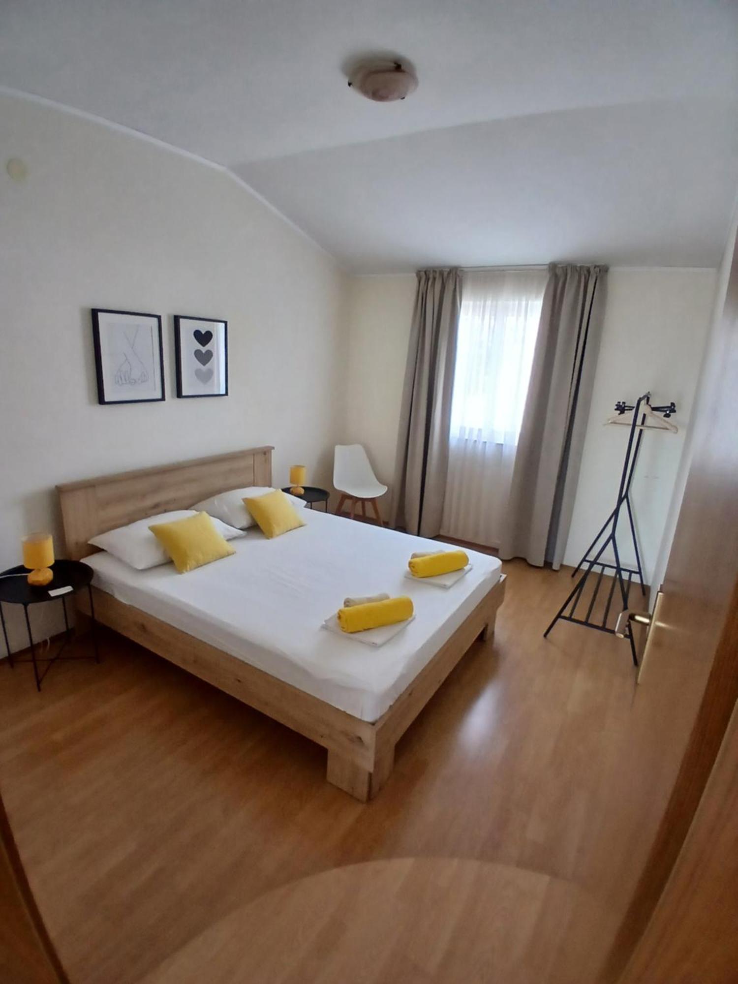 Apartmani Fani 2 Min Walking From Sea Orebić Esterno foto